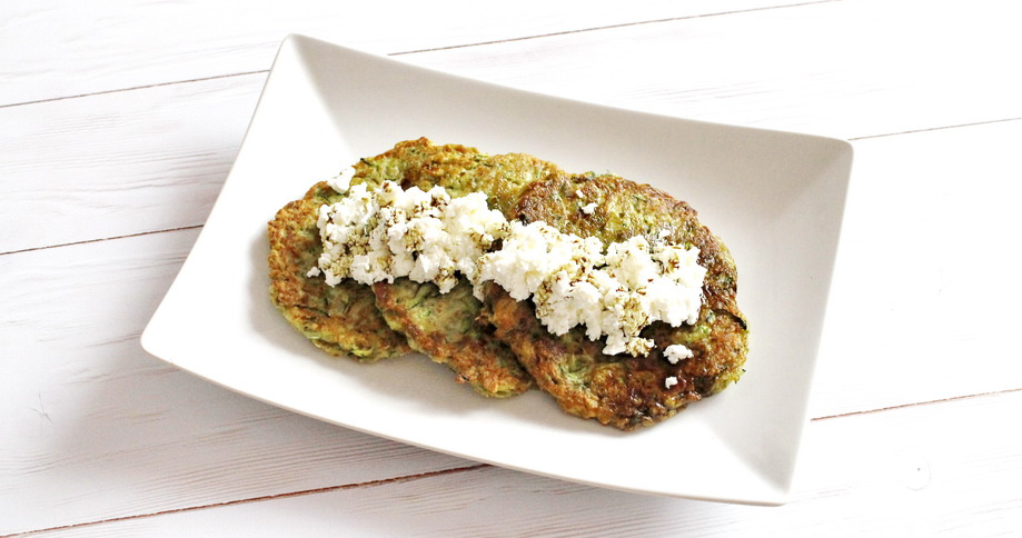 Zucchinirösti mit Quark und Kürbiskernöl