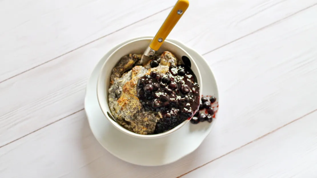 Mohnpielenauflauf mit Brombeer-Mohnölsauce
