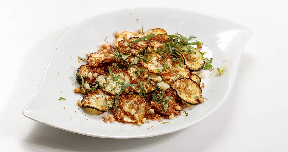 Zucchini-Minz-Salat mit Pödör Zweigelt Traubenkernöl und Pödör Quittenessig