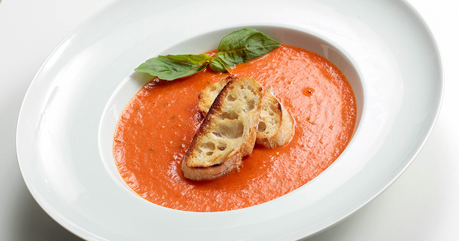 Suppe von gebackenen Tomaten mit Pödör Tomatenessig und Pödör Rapsöl