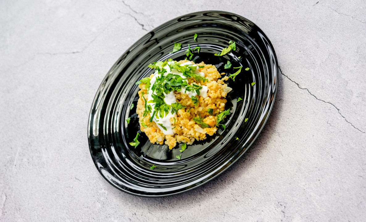 Bulgursalat mit roten Linsen und Joghurt-Dressing mit Pödör Mariendistelöl