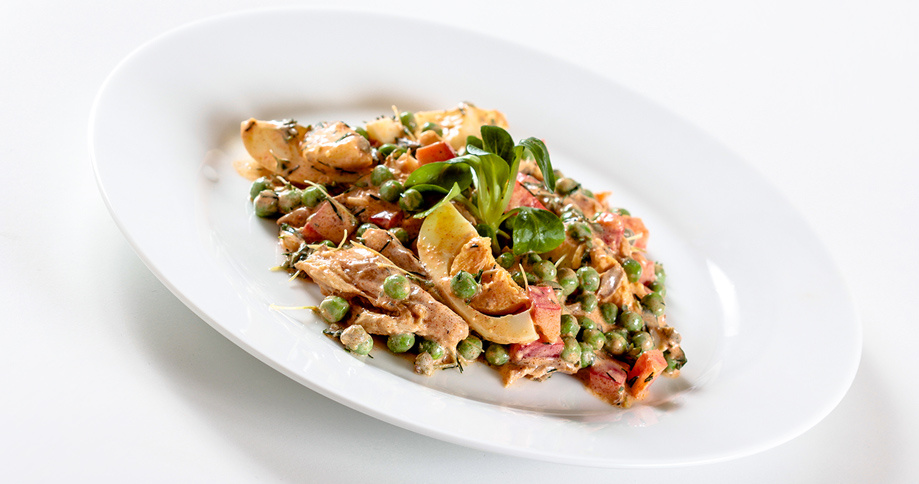 Salat von geräuchertem Fischfilet mit Pödör Zweigelt Traubenkernöl und Pödör Bieressig