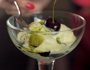 Vanilleeis mit Kürbiskernöl