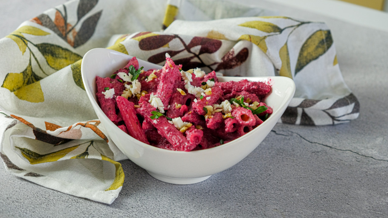 Pink Pasta mit Bio Mandelöl
